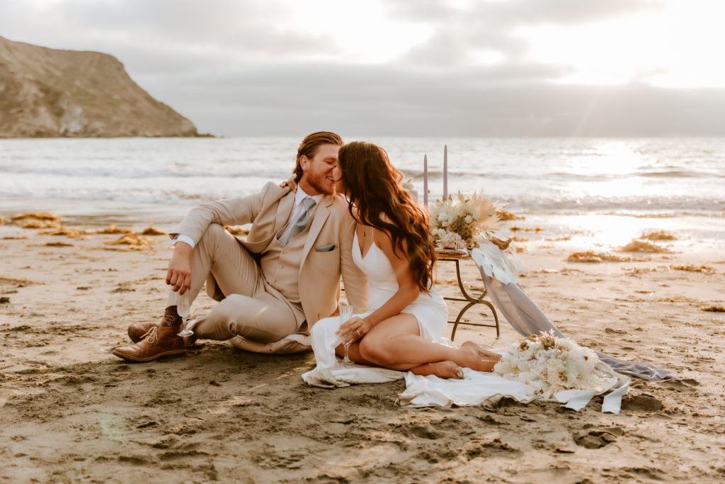 Bride and Groom enjoying a picnic on Catalina Island